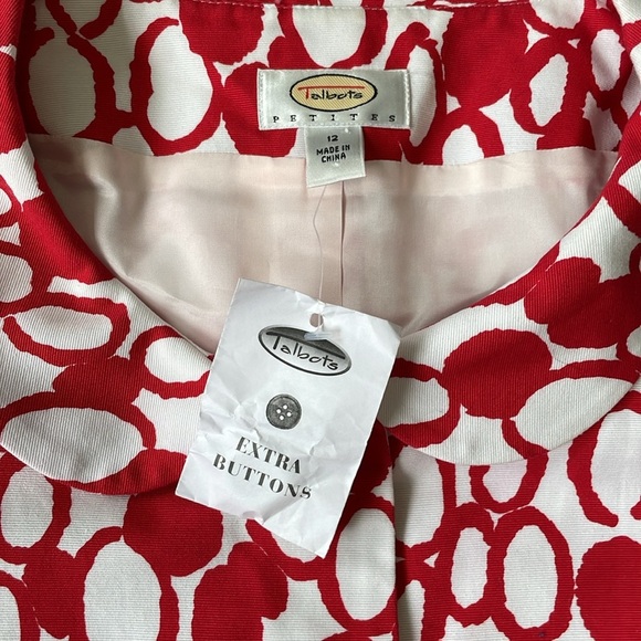 NWT Talbot Red / White Pattern Trench Coat - Size 12P - Picture 3 of 4